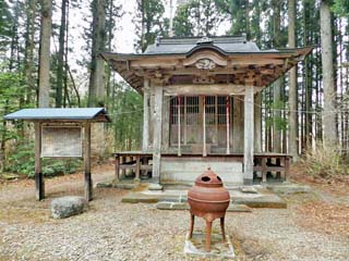 クリックすると「開山知足堂」の案内板(880x650)が表示されます