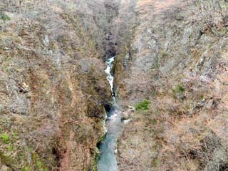 クリックすると2.75倍ズームで撮る写真(450x600)が表示されます