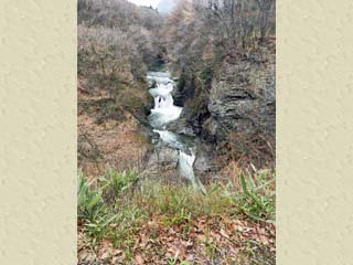 クリックすると拡大写真(450x600)が表示されます