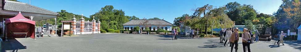 クリックすると再訪した令和5年(2023)に撮影した「記念撮影場所」が表示(600x450)されます