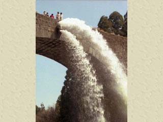 クリックすると拡大写真(600x450)が表示されます