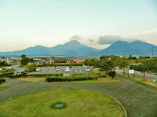 クリックすると「平成新山」の案内板(800x600)が表示されます